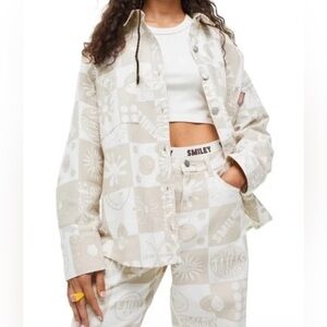 ✨ H&M x Smiley Oversized Button-Up Shacket✨